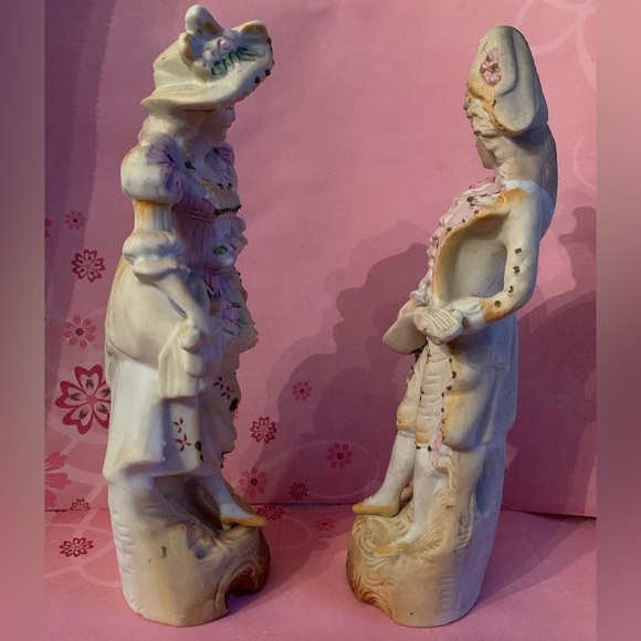 Vintage Lipper and Mann L and M Inc Colonial Victorian bisque figurines pair - Picture 9 of 10